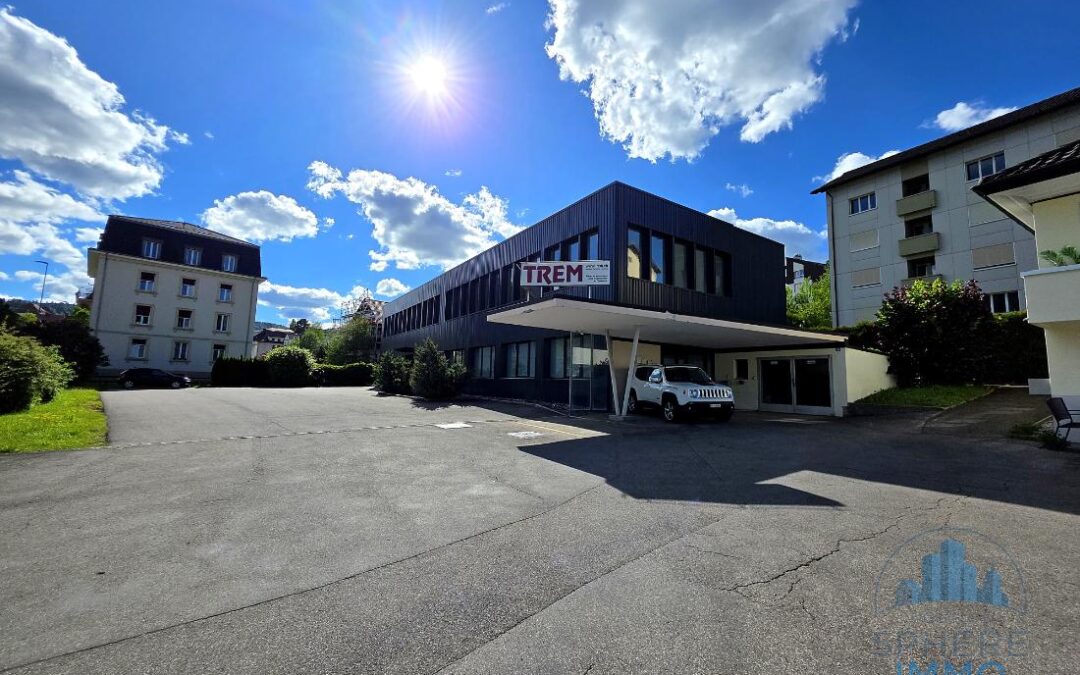 Bureaux de 360 m² entièrement aménagés — Tavannes