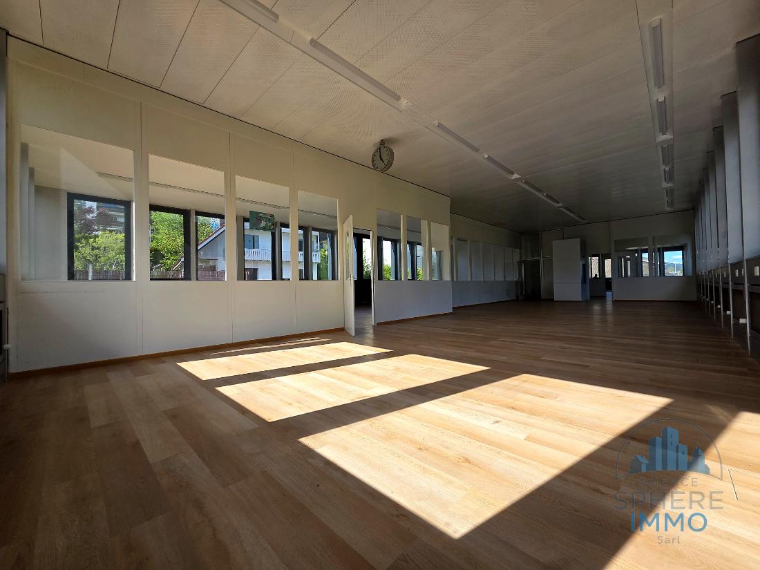 Bureaux de 360 m² entièrement aménagés — Tavannes