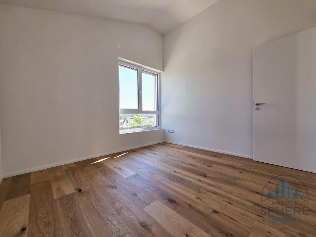 Villa neuve 5,5 pièces avec piscine — Bure, villa A