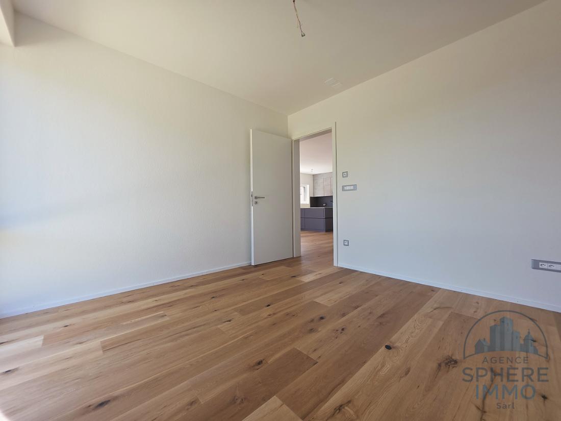 Villa neuve 5,5 pièces avec piscine — Bure, villa A