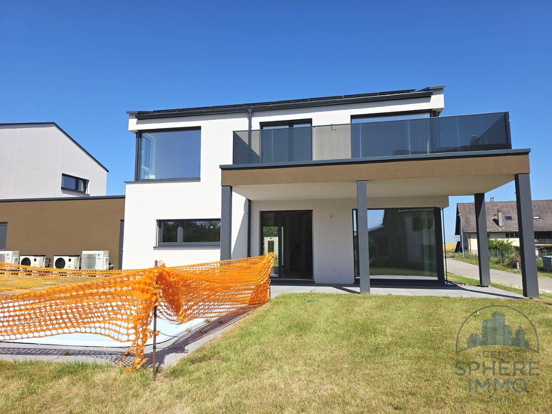 Villa neuve 5,5 pièces avec piscine — Bure, villa A