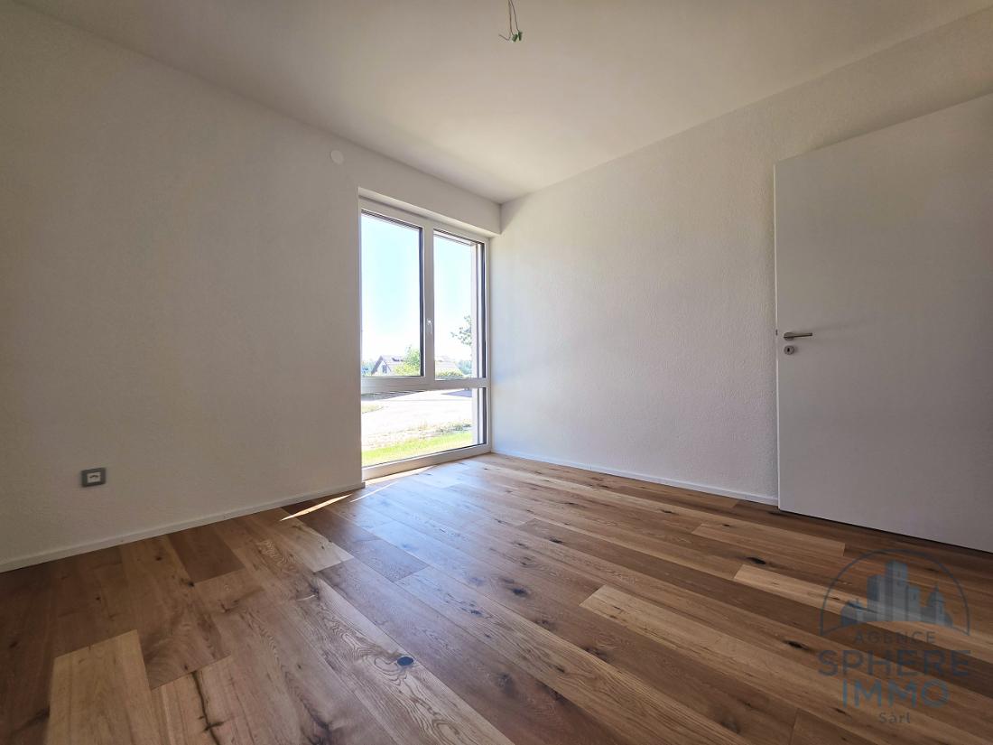 Villa neuve 5,5 pièces avec piscine — Bure, villa B