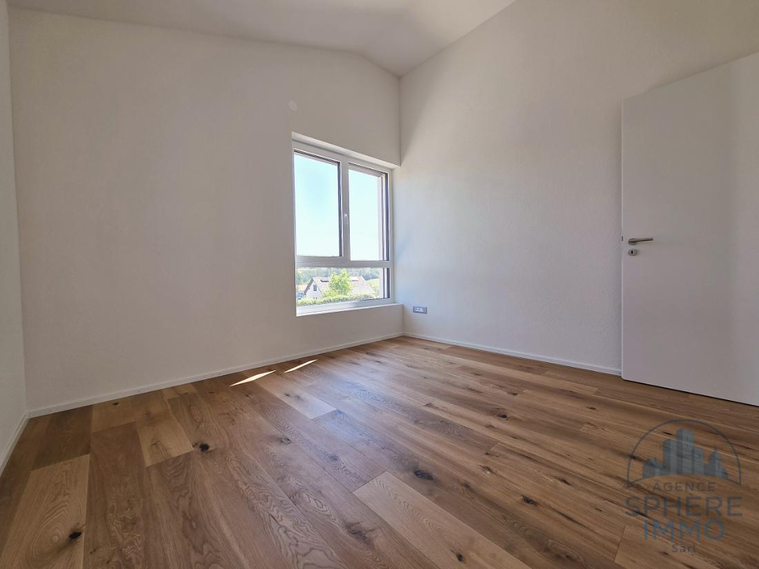 Villa neuve 5,5 pièces avec piscine — Bure, villa B