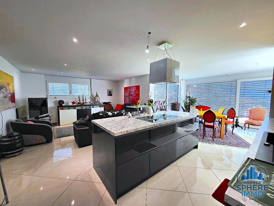 Appartement 6,5 pièces en duplex, 200 m² — Courroux