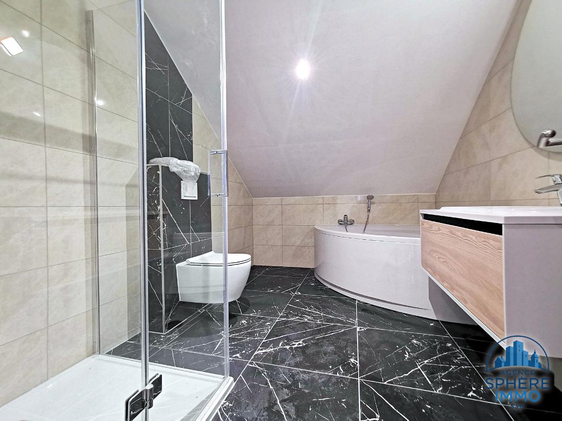 Appartement 6,5 pièces en duplex, 184 m² — Courroux